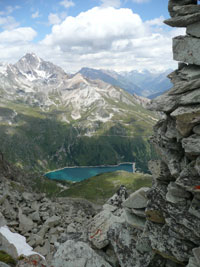 Trek dans les Alpes, vue sur Plan Amont, depuis le Râteau d'Aussois